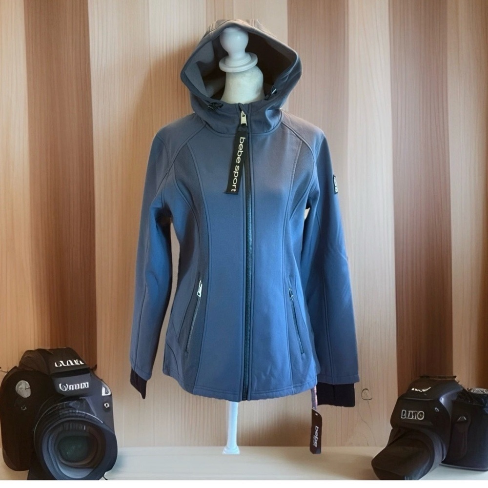 BEBE Women’s Sport Soft Shell Jacket W Hood Lightweight Blue/Gray Med & Large